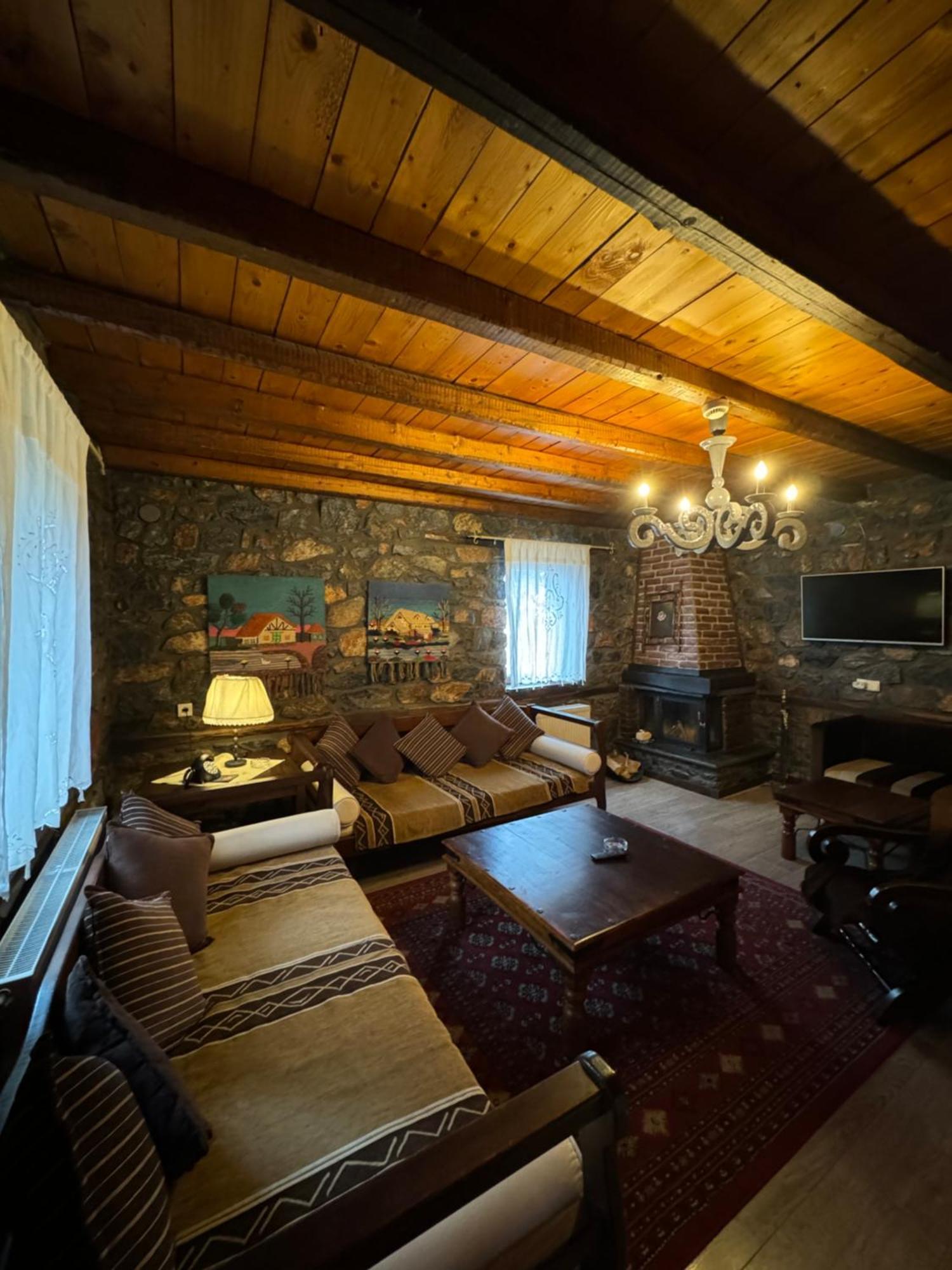 Chalet Asteras Tou Vorra Agios Athanasios  Exterior photo